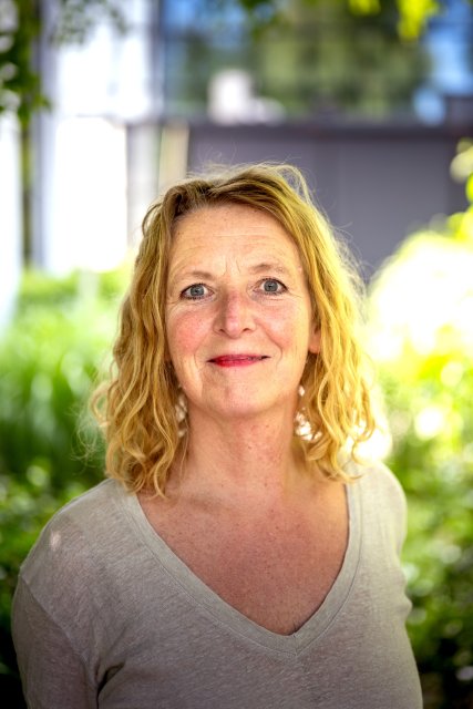 Portretfoto van Trouwambtenaar Suzan Bosch