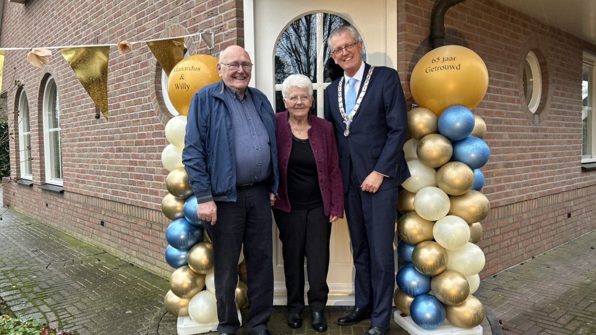 Nats en Willy Berghuis 65 jaar getrouwd