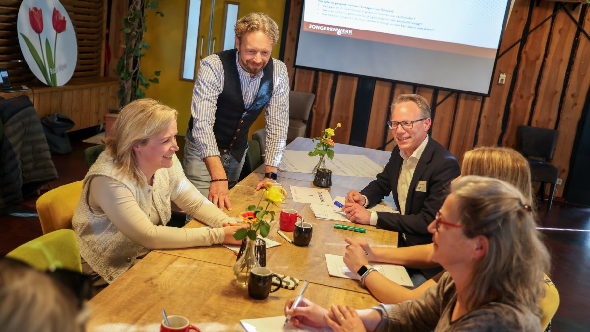 Partners in Twenterand starten samen met nieuw jongerenwerk