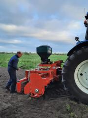 Bioferskaat Eastermar, inzaaien van de grond