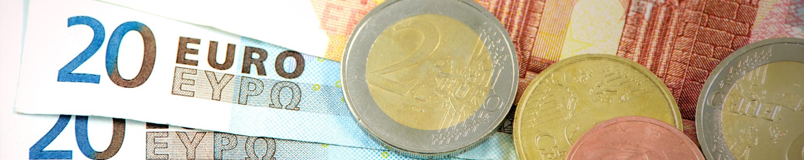 Afbeelding van papiergeld en euromunten