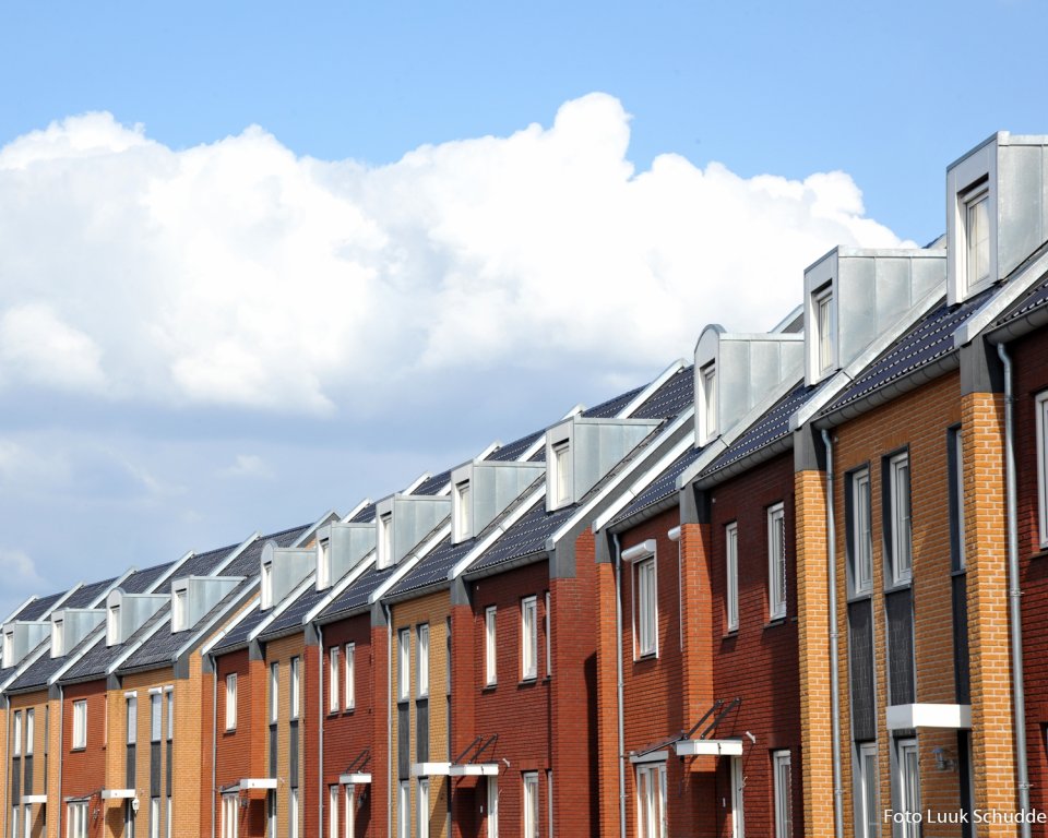 Rij huizen in de zeewijk
