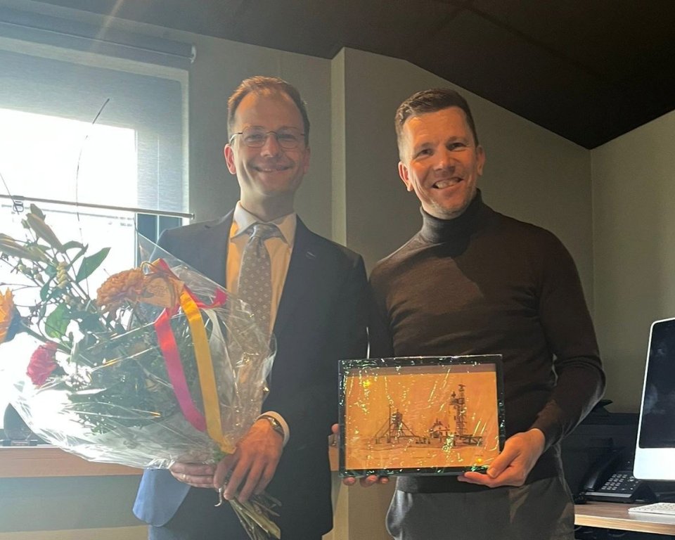 Wethouder Wilco van Klinken en Auke Kapitein van Verhoeff Foods