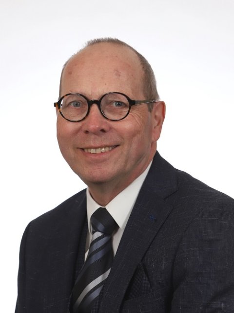 Portretfoto Peter Plompen