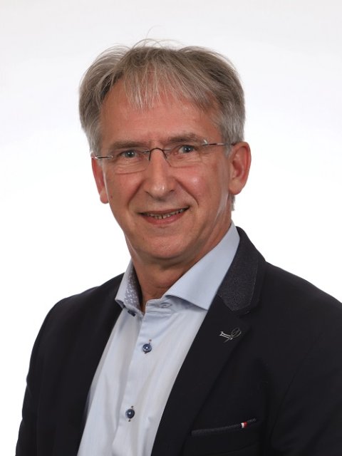 Portretfoto Peter van Steensel