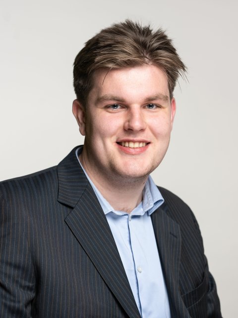 fractievoorzitter Cas Theuws