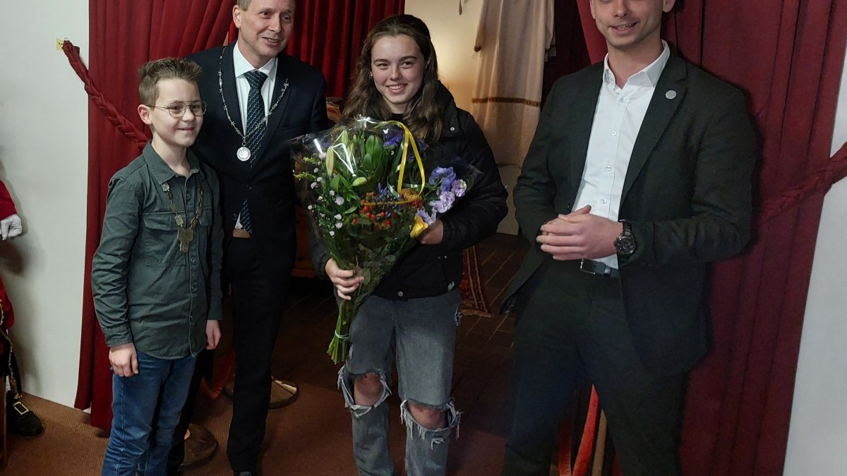 Wie verdient een jeugdlintje in Valkenswaard? Nomineer jouw jonge held!