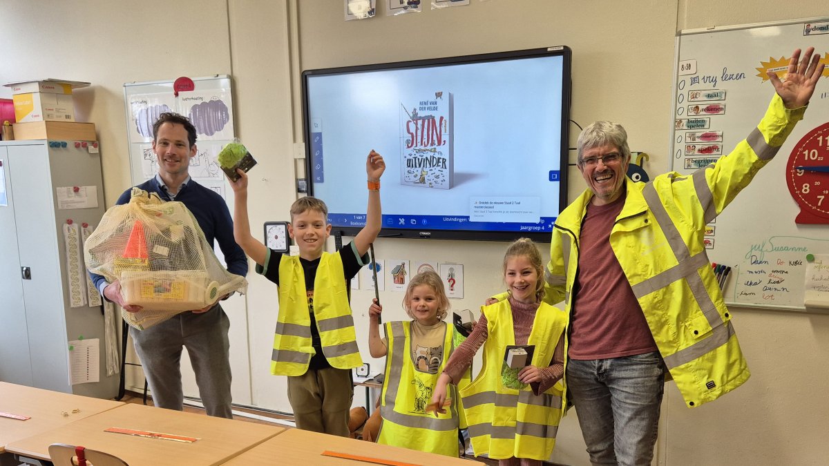 Prijsuitreiking Reflectionday: jongste leerlingen in het zonnetje gezet