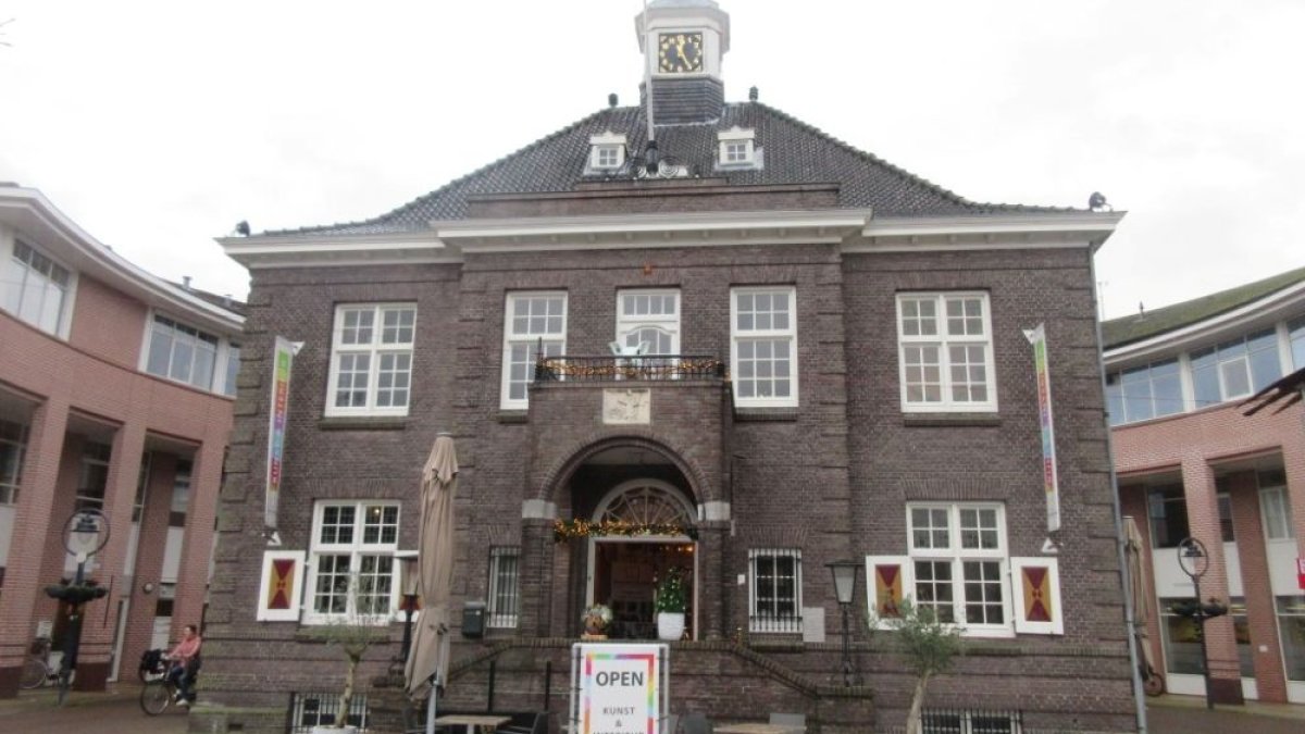 Renovatie Oude Raadhuis van start