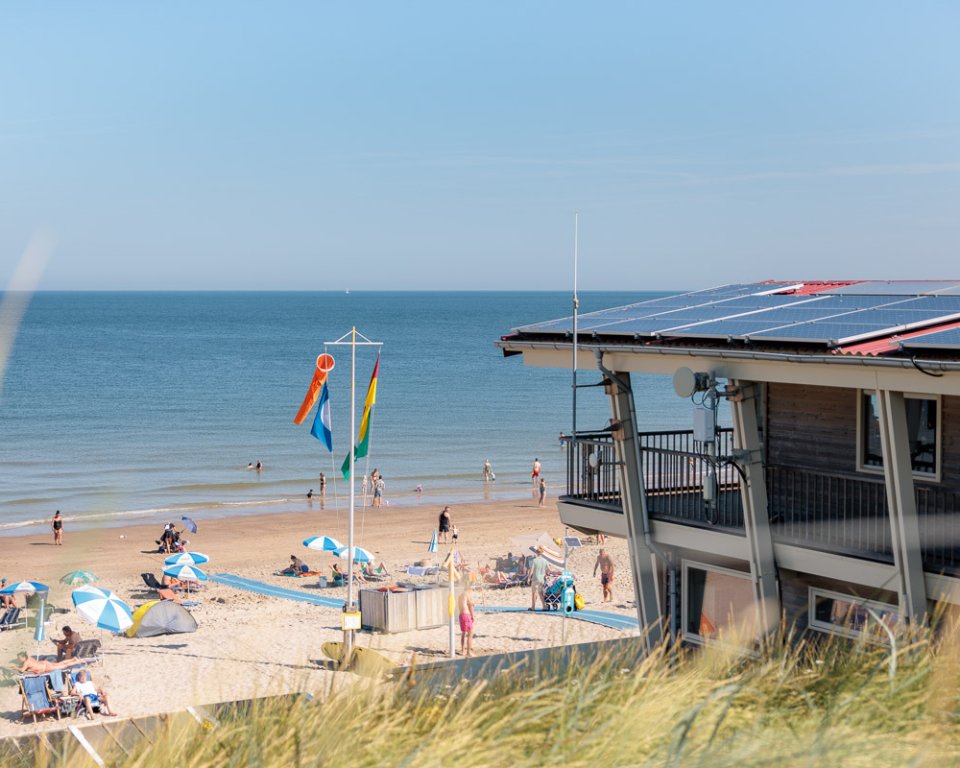 Strand Domburg vanaf de boulevard