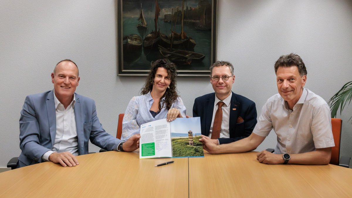 Veerse coalitiepartijen zetten handtekening onder coalitieprogramma