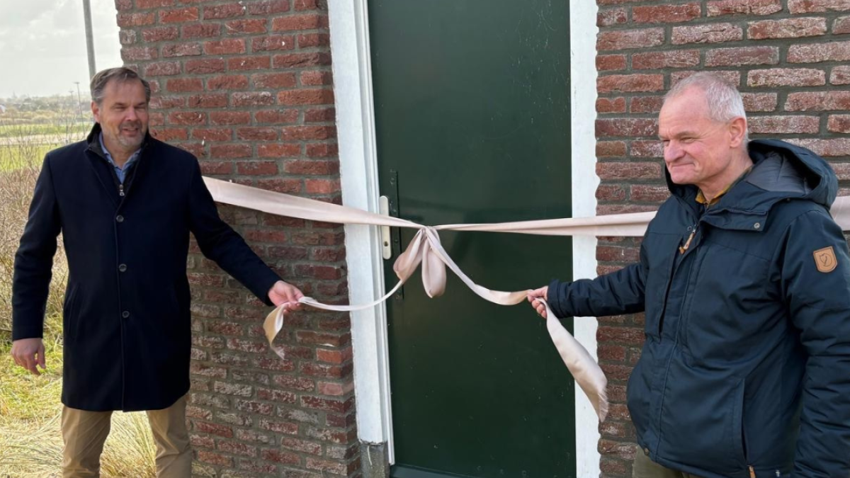 Lichtopstand de Sergeant overgedragen aan gemeente Veere