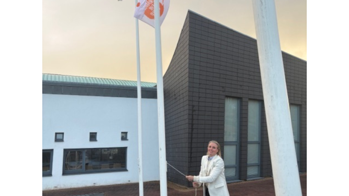 Gemeente Veere hijst vlag voor Orange the World