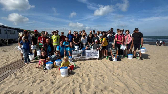 Deelnemers Beach Cleanup