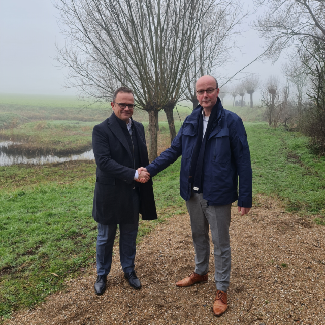 Ondertekening intentieovereenkomst woningbouw Gapinge - Leon Verbeek van Estuarium en wethouder René de Visser