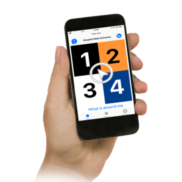 Persoon heeft smartphone vast