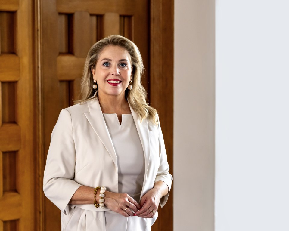 Jozanne van der Velden