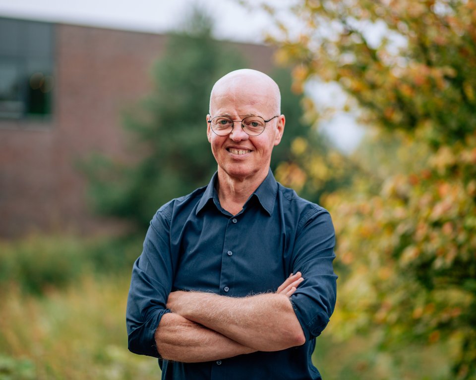 Stadsdeelmanager Leon voor gebouw en groen