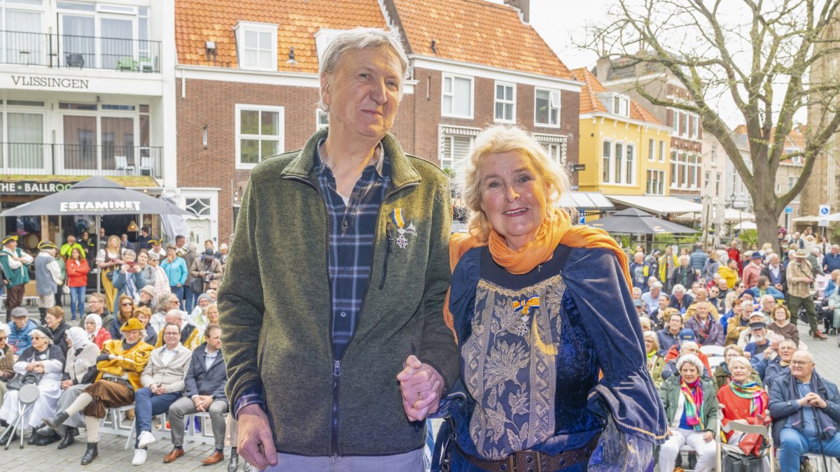 Koninklijke onderscheidingen voor echtpaar Roos 11 april 2026