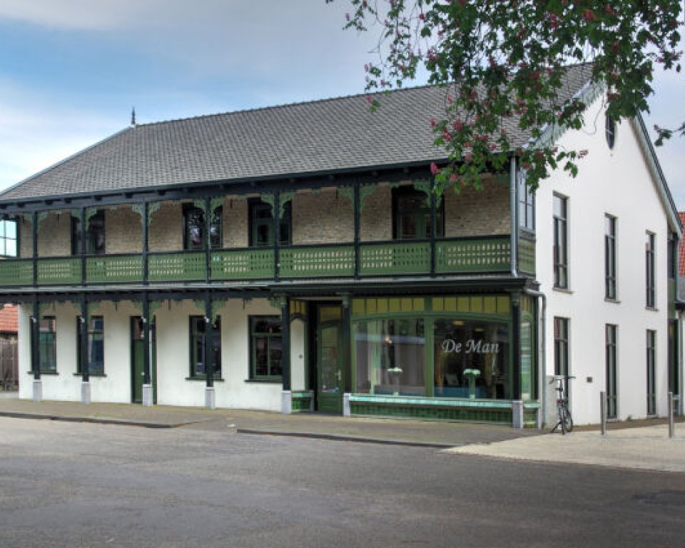 Cultureel centrum de Man in Oostvoorne