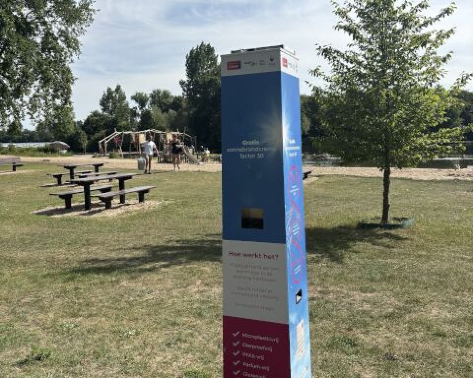 Smeerpaal in de openbare ruimte in de gemeente Voorne aan Zee