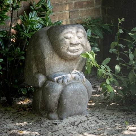 Kunstwerk "Zonder titel" van Wilhelm Dohm aan de Johan Willem Frisolaan 2a in Voorschoten.