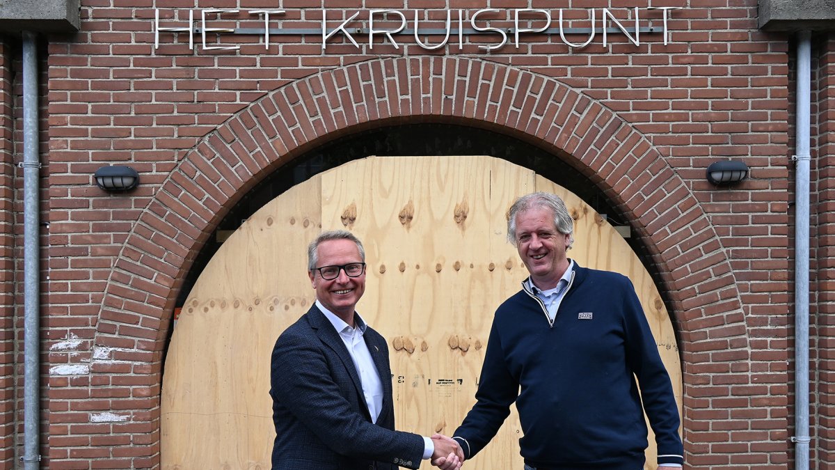 Gemeente Voorschoten officieel eigenaar van de Kruispuntkerk