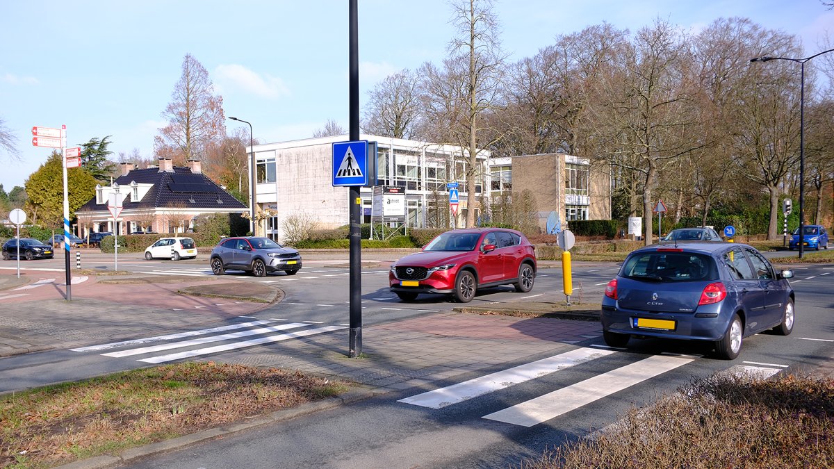 Extra overleg met klankbordgroep over kruispunten Leidseweg-Bachlaan en Mozartlaan