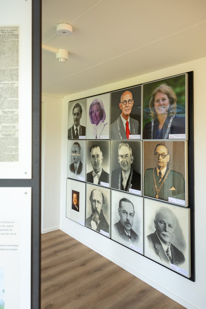 Portretten van de burgemeesters in het moederhuis