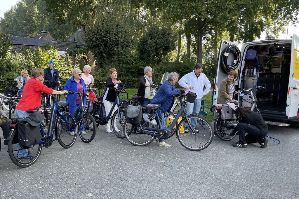 Senioren op de fiets