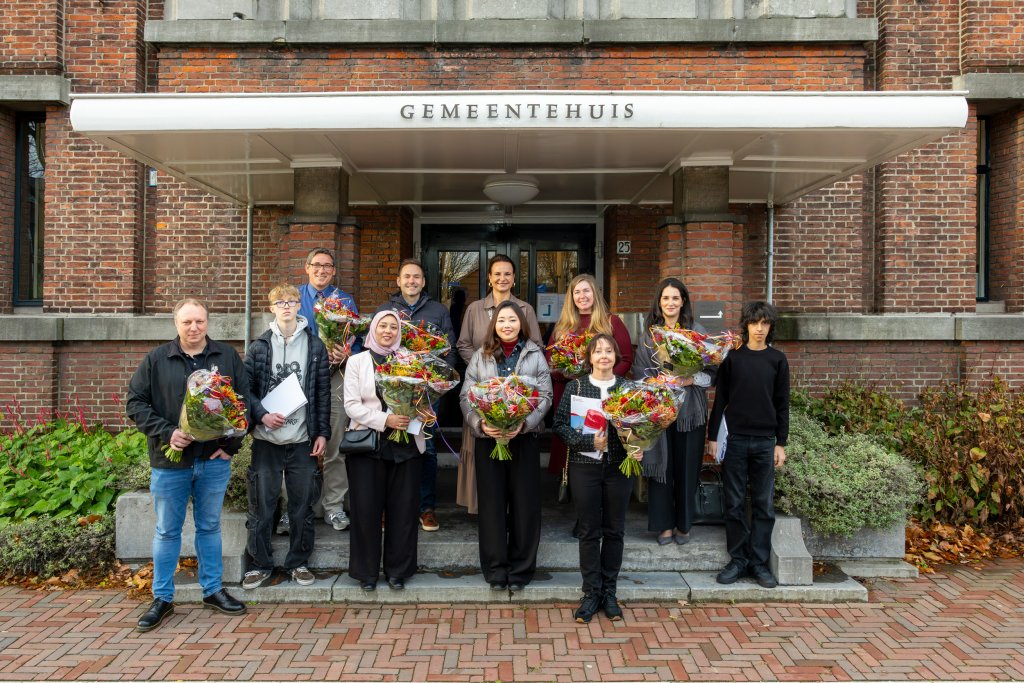 De naturalisatieceremonie van november telde tien nieuwe Nederlanders