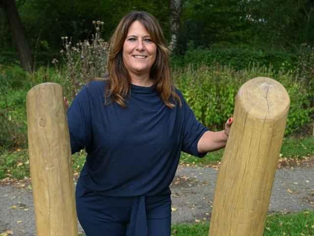 Gebiedsregisseur Brigitte Vletter in het Berkhoutpark.