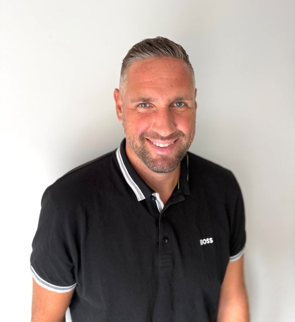 Area Director Thierry Kloos