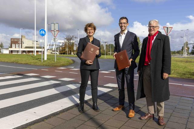 Ondertekening Voorschoten Leiden Groote Vink 6 okt 21