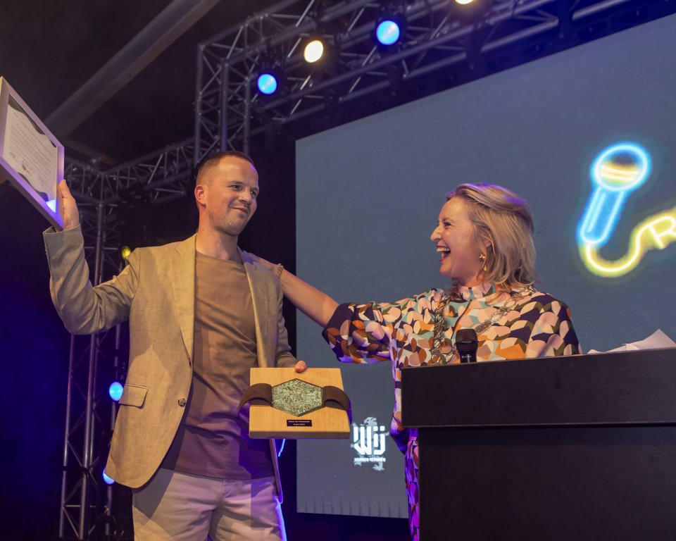 Frank van Mosselveld ontvangt De Langstraat Erepenning