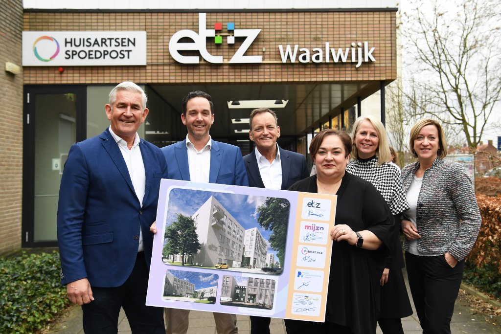 Wethouders Odabasi en De Jong op de foto met bestuurders van PPO, ETZ, Mijzo en PrimaCura