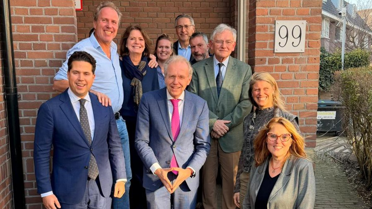 College van Wassenaar brengt werkbezoek aan Jeugdformaat