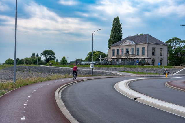 nieuwe weginrichting bij dijkversterking Stad Tiel