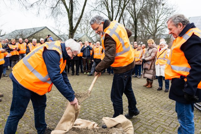vullen van zandzakken