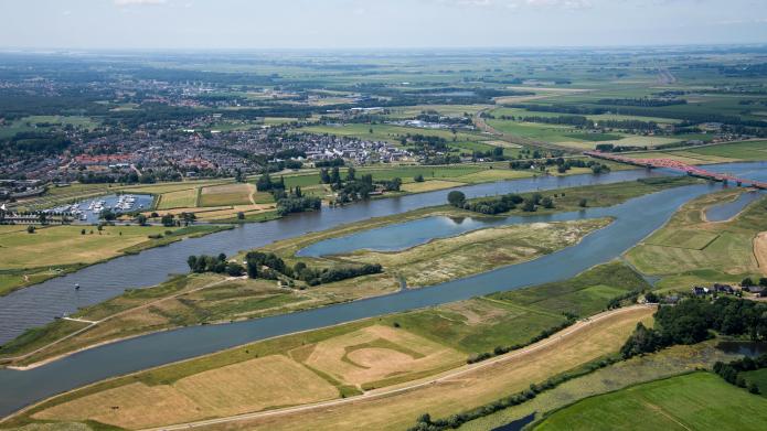 Dronefoto dijkversterking Zwolle-Olst