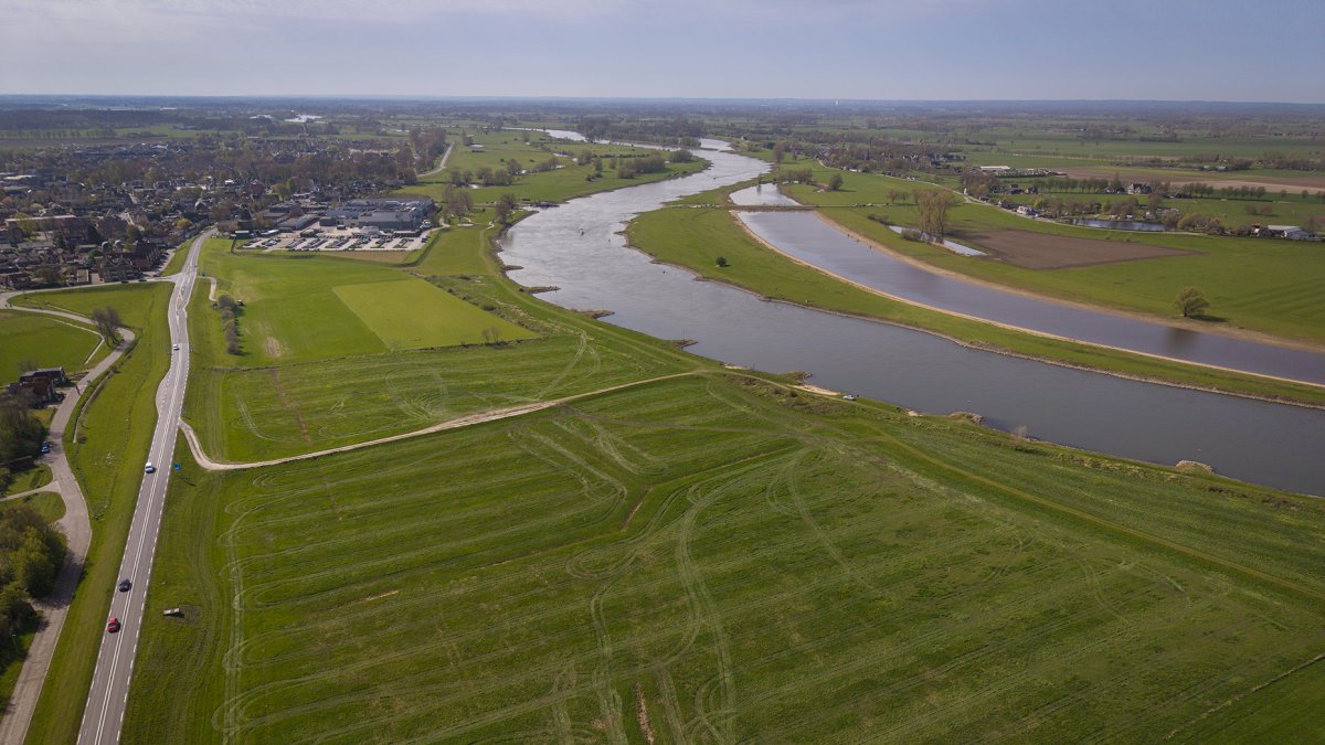 Minder hinder door combinatie groot onderhoud N337 Olst-Den Nul en dijkversterking IJsselwerken