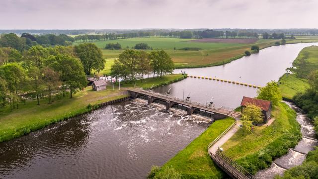 Foto: Stuw en vistrap Vechterweerd