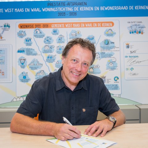 Ondertekening Frank Meeuwse, lid visieteam De Kernen