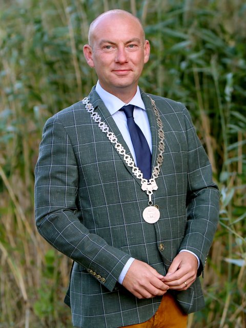 Burgemeester Vincent van Neerbos