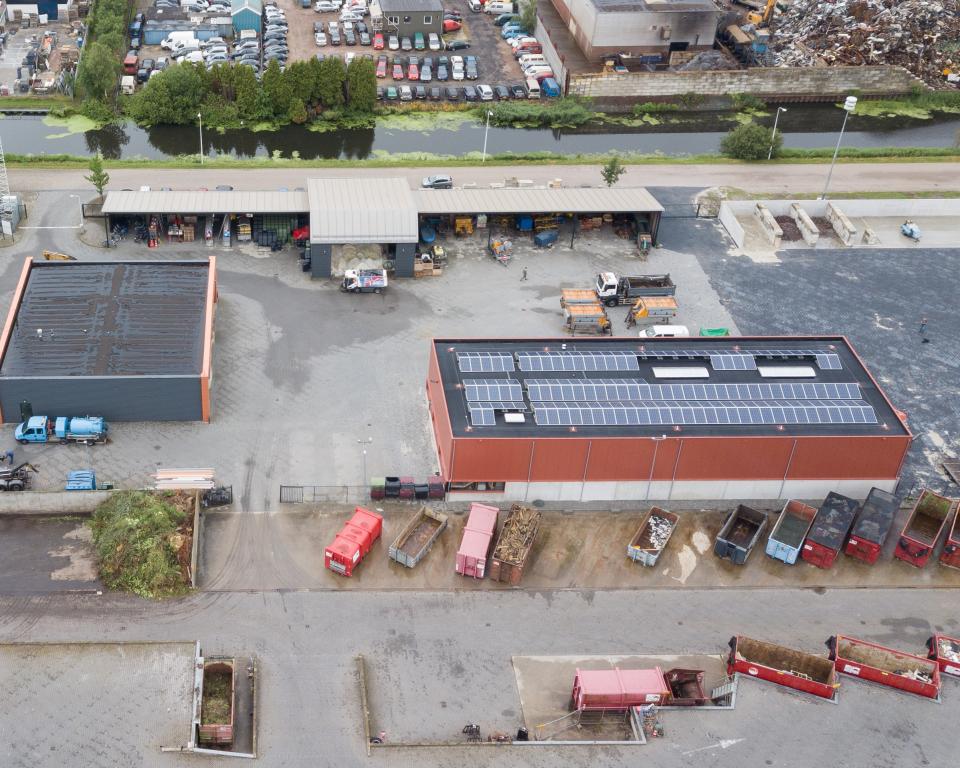 Luchtfoto van het afvalbrengstation