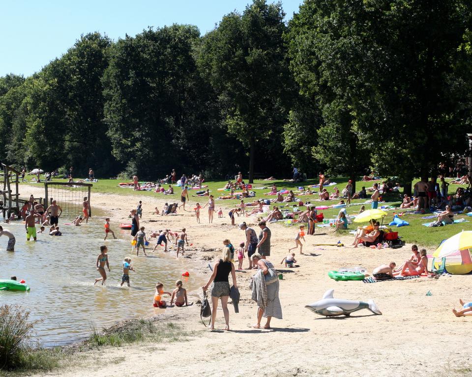 Drukte bij Spokeplas