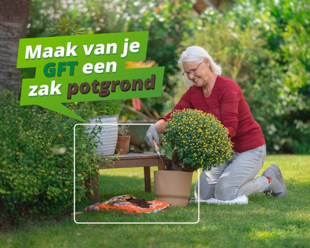 Vrouw werkt in de tuin met de tekst: Maak van je GFT een zak potgrond.