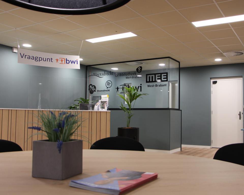Ontvangstbalie van de Brede Welzijnsinstelling Woensdrecht (BWI)