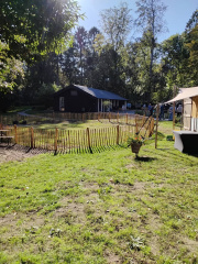 Er is een dierenweide op het landgoed