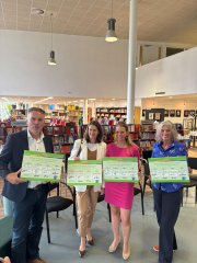Taalpartners met de ondertekende convenanten